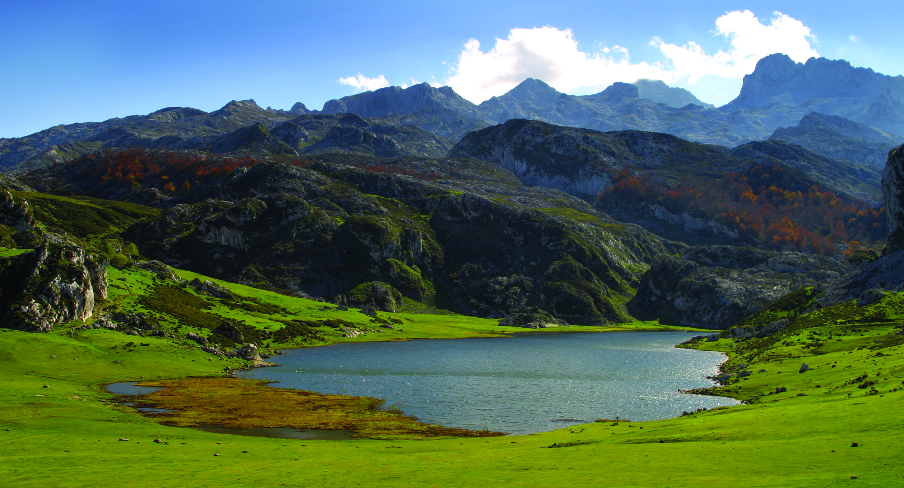 Lago ercina picos de europa Picos De Europa lago-ercina-picos-de-europa-picos-de-europa